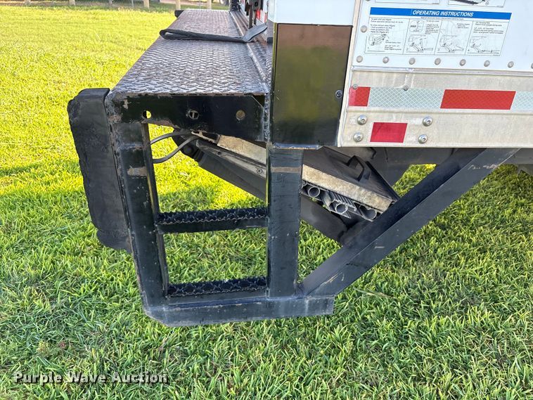 image for item EU0788 2019 Isuzu NPR box truck