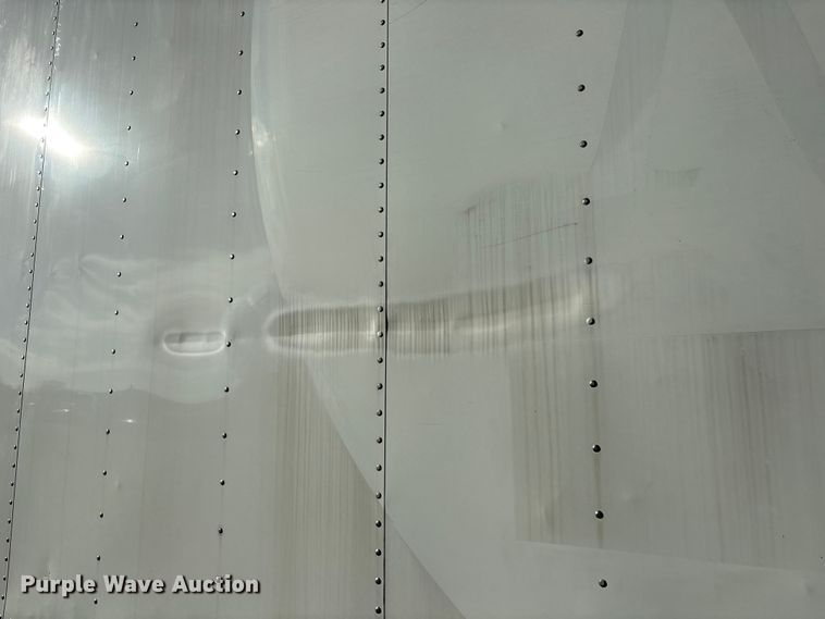 image for item EU0788 2019 Isuzu NPR box truck
