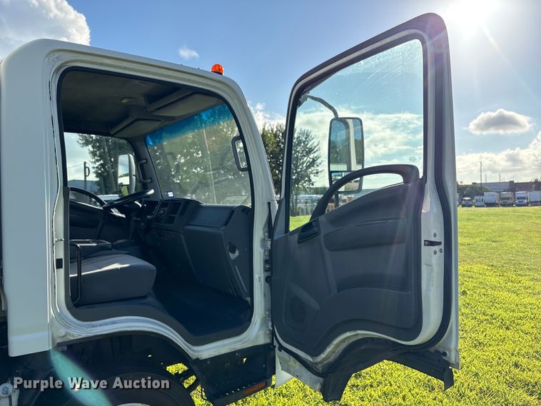 image for item EU0788 2019 Isuzu NPR box truck