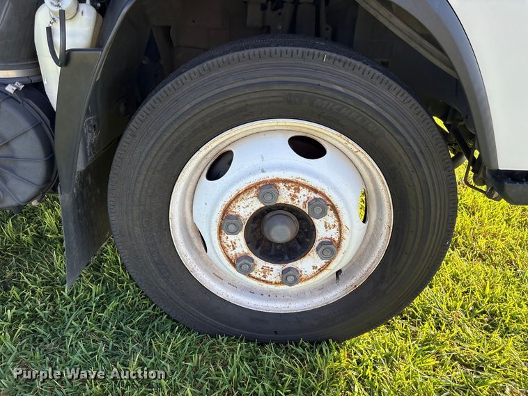 image for item EU0788 2019 Isuzu NPR box truck