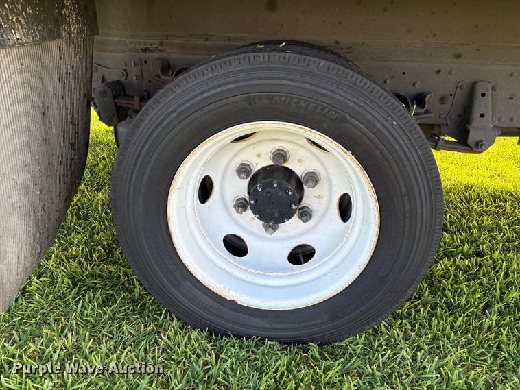 image for item EU0788 2019 Isuzu NPR box truck