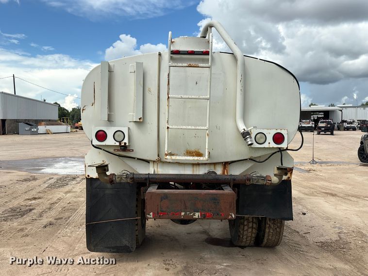 image for item EU0790 2013 Ford F750 Water Truck