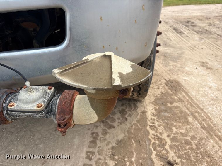 image for item EU0790 2013 Ford F750 Water Truck