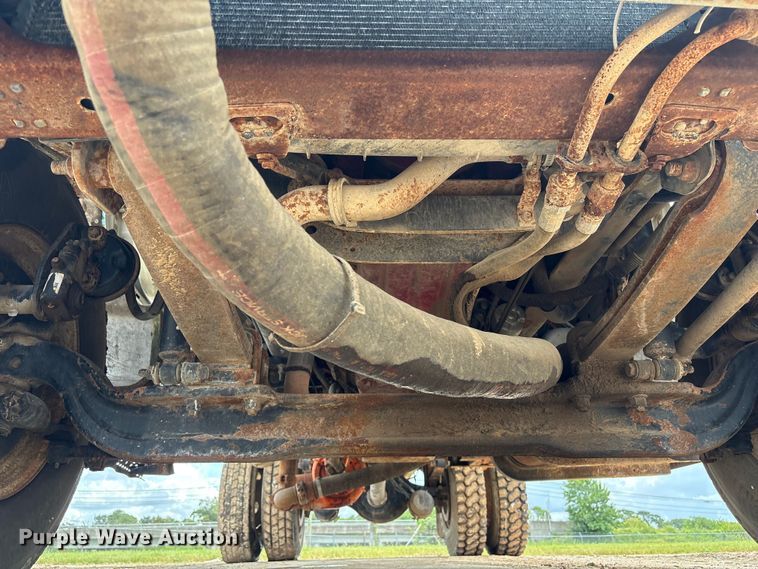 image for item EU0790 2013 Ford F750 Water Truck