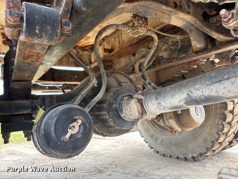 image for item EU0790 2013 Ford F750 Water Truck
