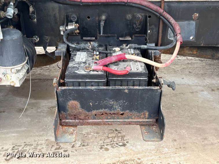 image for item EU0790 2013 Ford F750 Water Truck