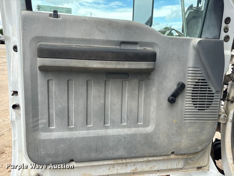 image for item EU0790 2013 Ford F750 Water Truck