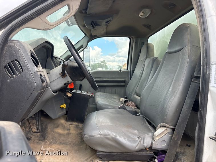 image for item EU0790 2013 Ford F750 Water Truck