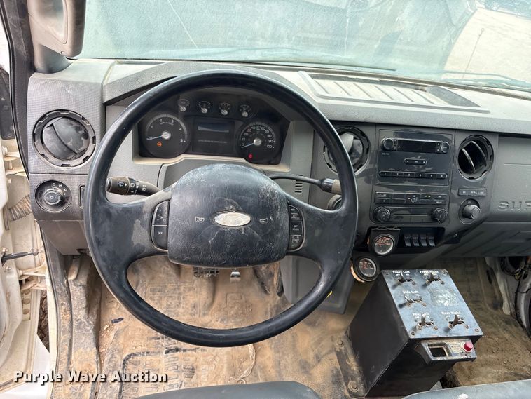 image for item EU0790 2013 Ford F750 Water Truck