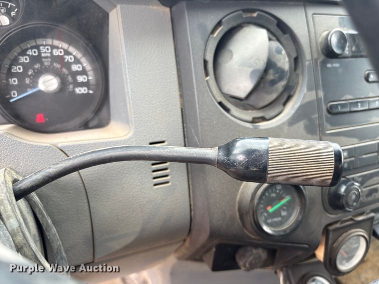 image for item EU0790 2013 Ford F750 Water Truck