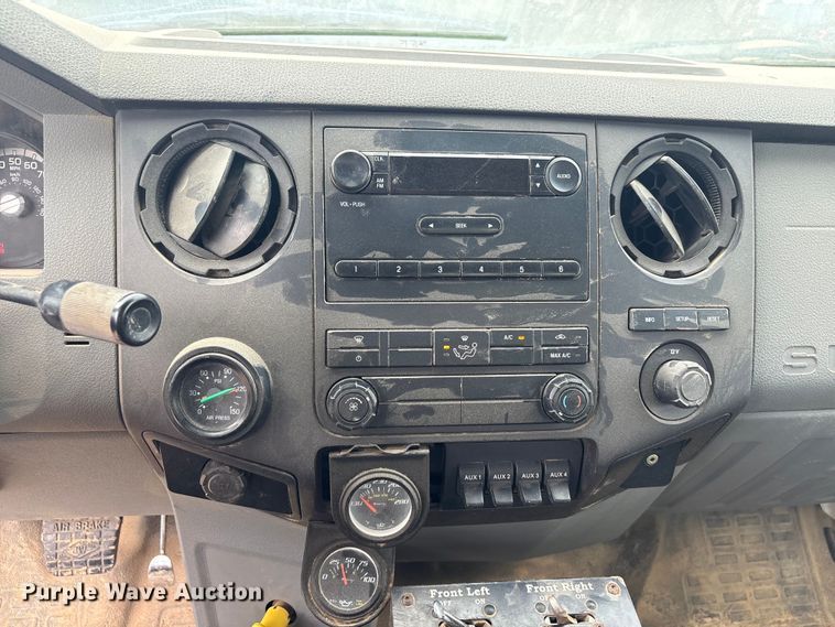 image for item EU0790 2013 Ford F750 Water Truck