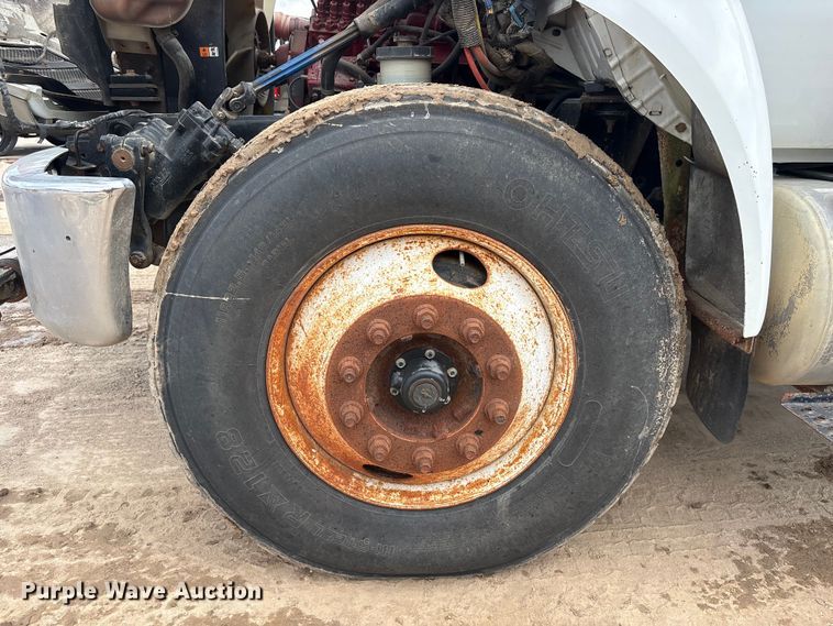 image for item EU0790 2013 Ford F750 Water Truck