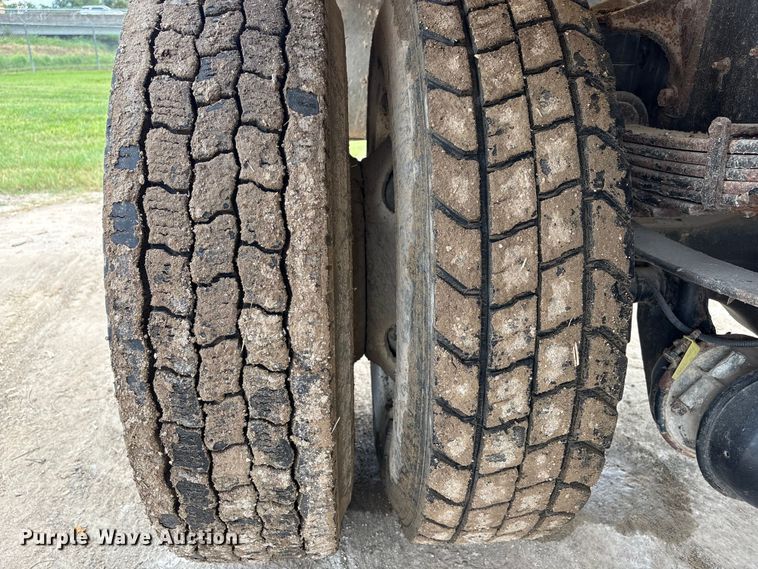 image for item EU0790 2013 Ford F750 Water Truck