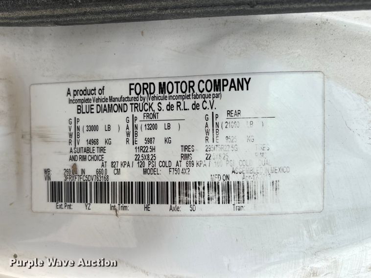 image for item EU0790 2013 Ford F750 Water Truck