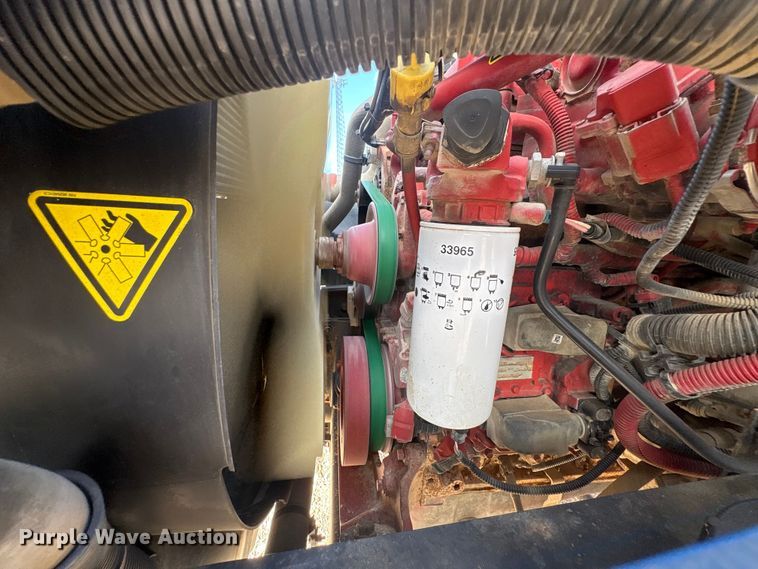 image for item EU0795 2017 International MA025 roll-off container trailer