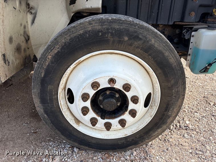 image for item EU0795 2017 International MA025 roll-off container trailer