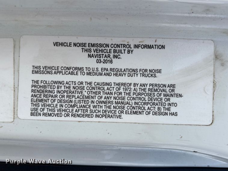 image for item EU0795 2017 International MA025 roll-off container trailer