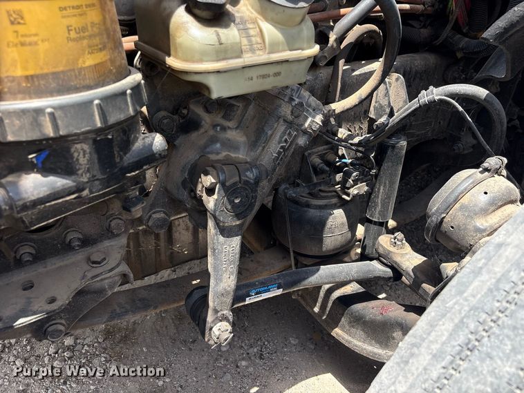 image for item EU0825 2016 Freightliner Cascadia 125 semi truck