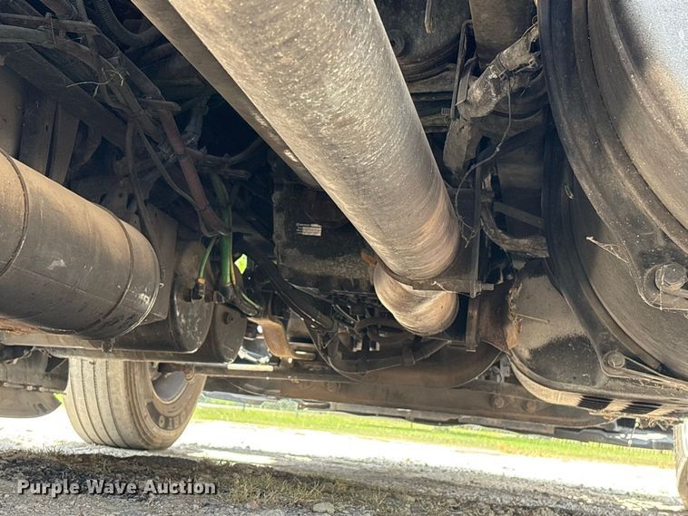 image for item EU0825 2016 Freightliner Cascadia 125 semi truck