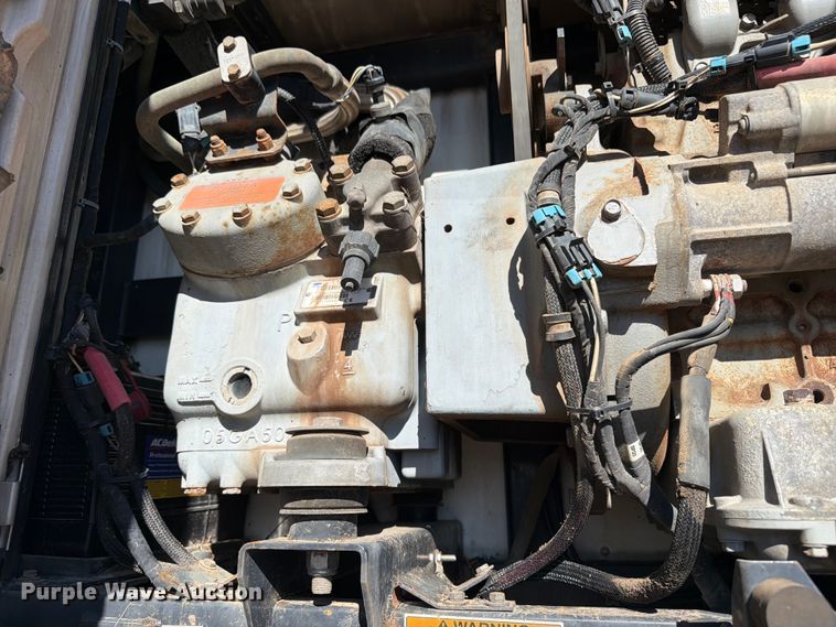 image for item EW1056 2012 Utility VS2RA refrigerated van trailer