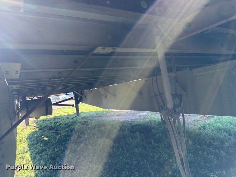 image for item EW1056 2012 Utility VS2RA refrigerated van trailer