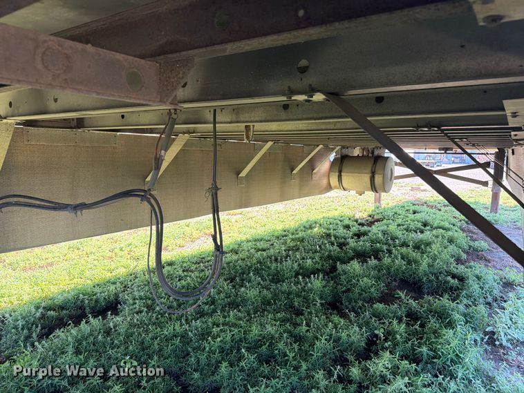 image for item EW1056 2012 Utility VS2RA refrigerated van trailer