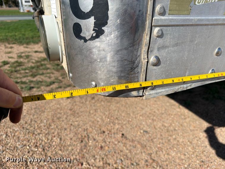 image for item EW1057 2012 Utility VS2RA refrigerated van trailer