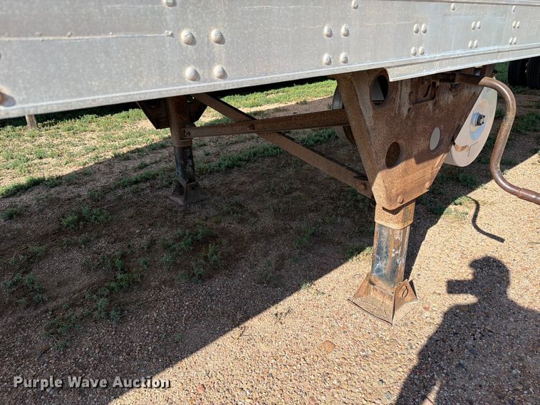 image for item EW1057 2012 Utility VS2RA refrigerated van trailer
