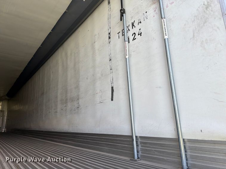 image for item EW1058 2013 Utility VA2RA refrigerated van trailer