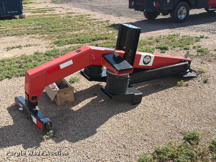 image for item EW1060 AMA fifth wheel wrecker attatchment