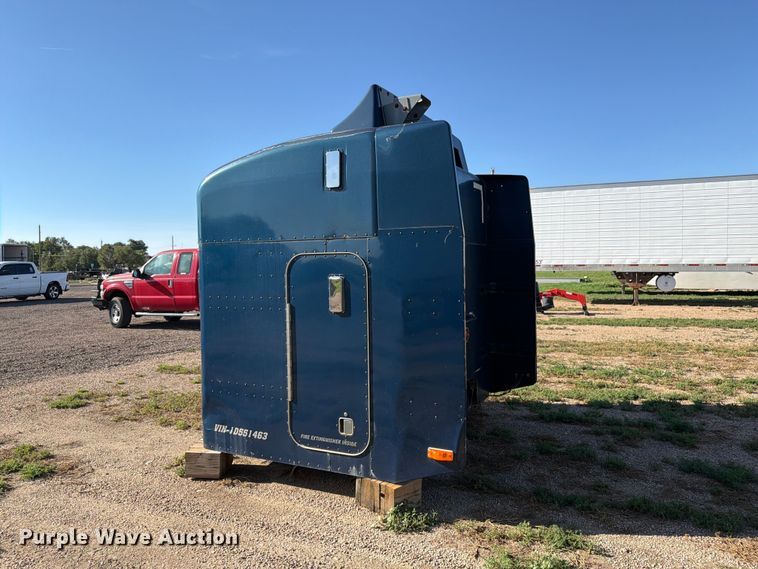 image for item EW1061 Peterbilt sleeper