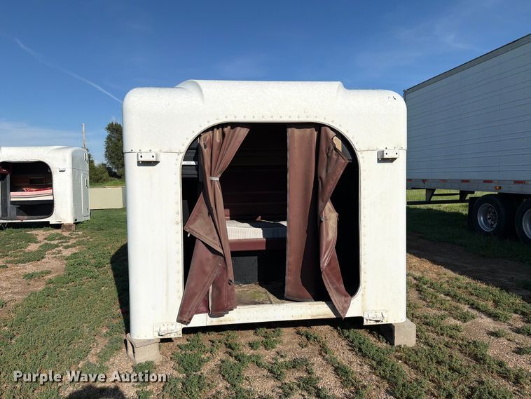 image for item EW1062 Peterbilt sleeper