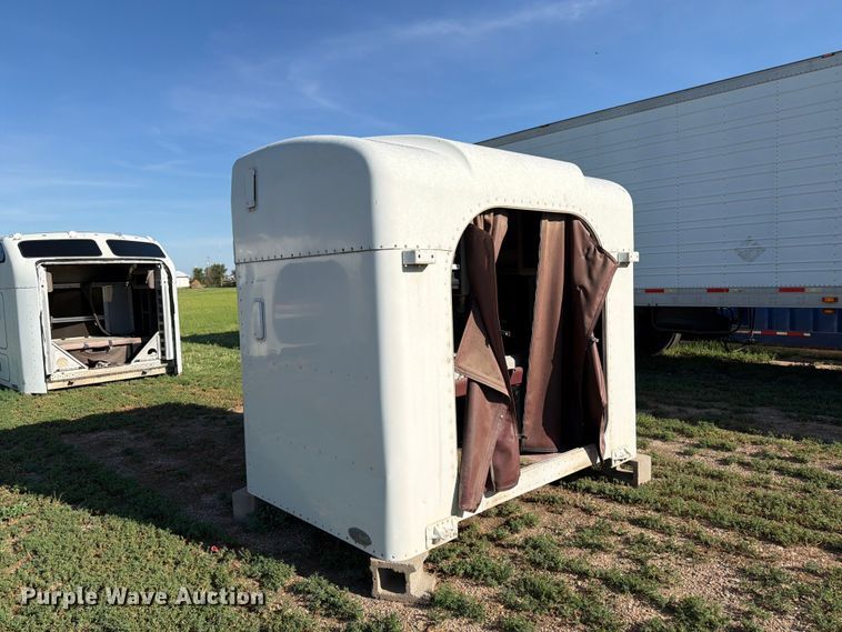 image for item EW1062 Peterbilt sleeper