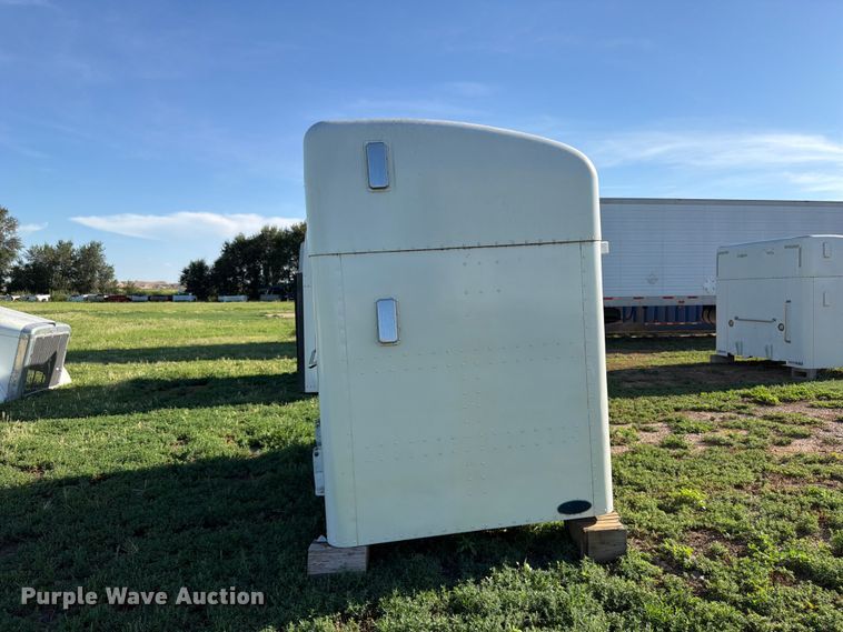 image for item EW1064 Peterbilt sleeper