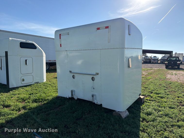 image for item EW1064 Peterbilt sleeper