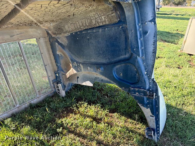 image for item EW1065 Peterbilt Hood