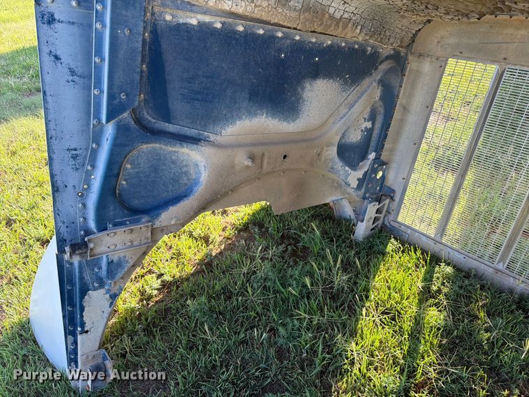 image for item EW1065 Peterbilt Hood