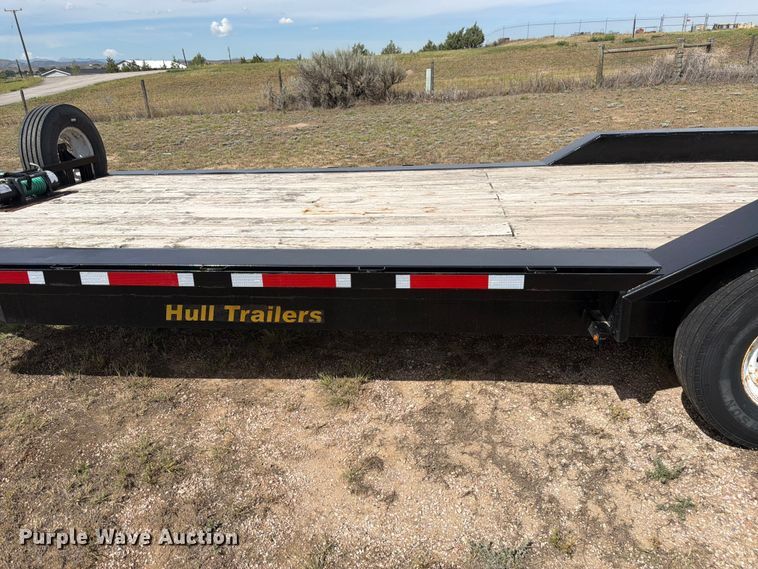 image for item EW2188 2017 Hull tilt deck equipment trailer