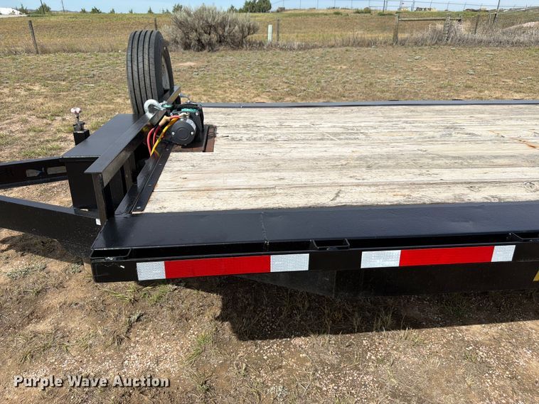 image for item EW2188 2017 Hull tilt deck equipment trailer