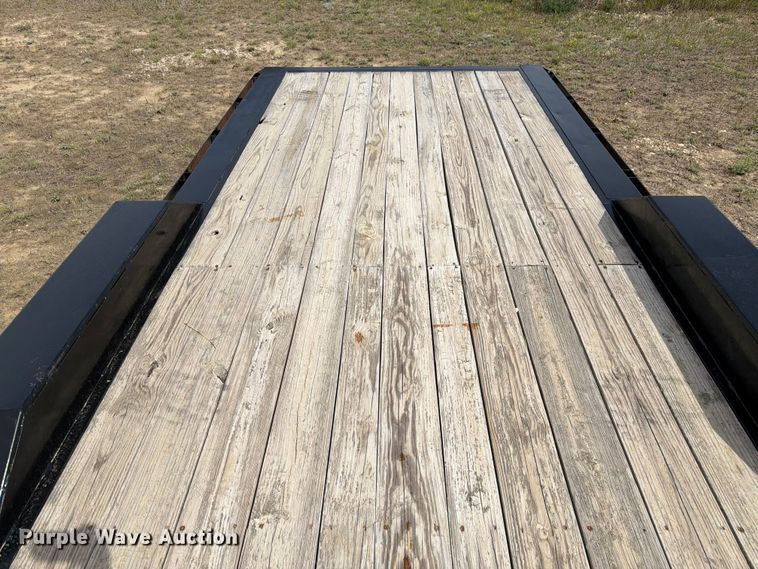 image for item EW2188 2017 Hull tilt deck equipment trailer