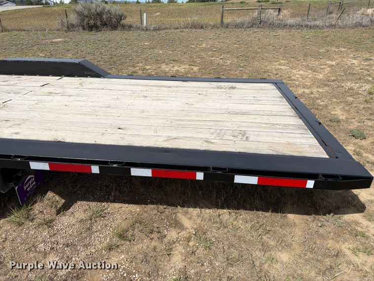 image for item EW2188 2017 Hull tilt deck equipment trailer