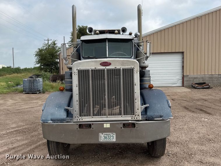 image for item EW4186 1974 Peterbilt 359A semi truck