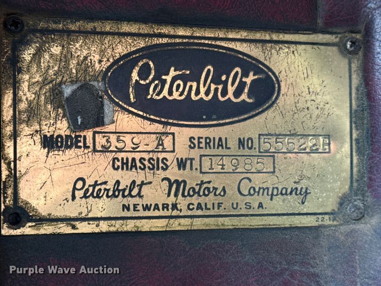 image for item EW4186 1974 Peterbilt 359A semi truck