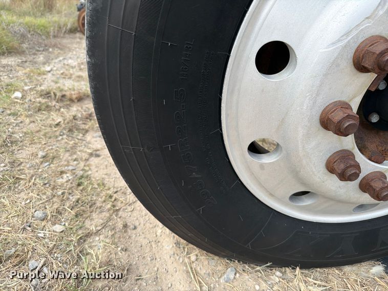 image for item EW8687 Truck tag axle