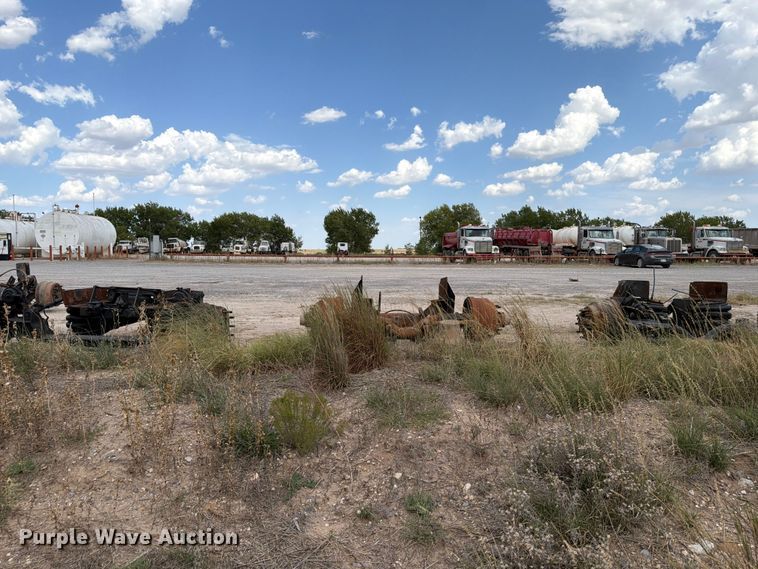 image for item EW8688 (3) truck axles