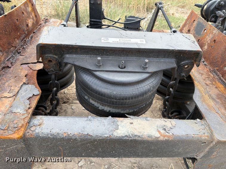 image for item EW8688 (3) truck axles