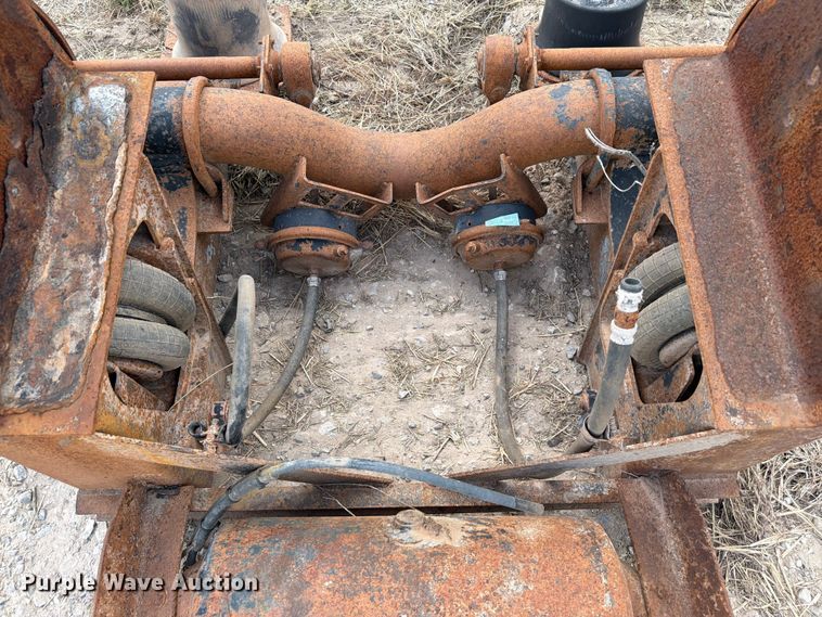 image for item EW8688 (3) truck axles