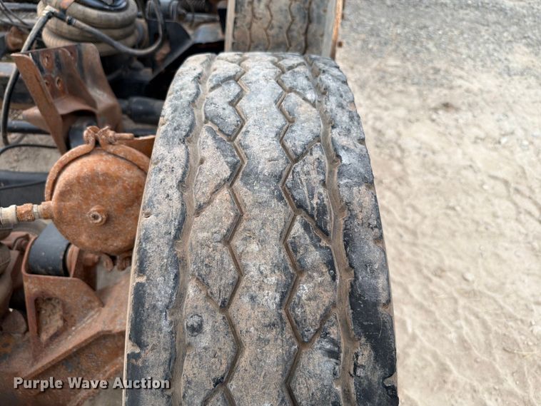 image for item EW8690 (5) truck drop axles