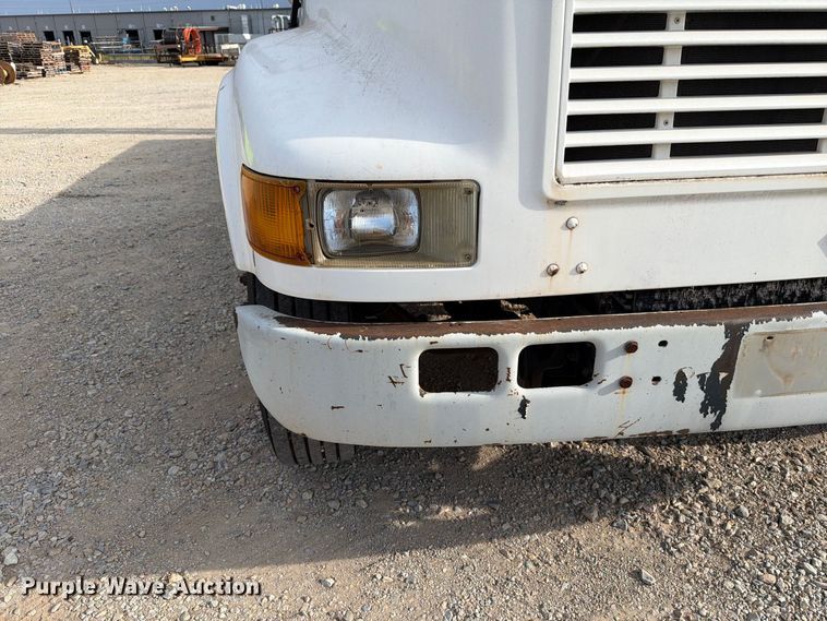 image for item EW8691 1998 International 4700 flatbed truck with crash attenuator