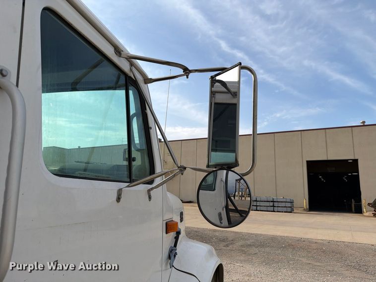 image for item EW8691 1998 International 4700 flatbed truck with crash attenuator
